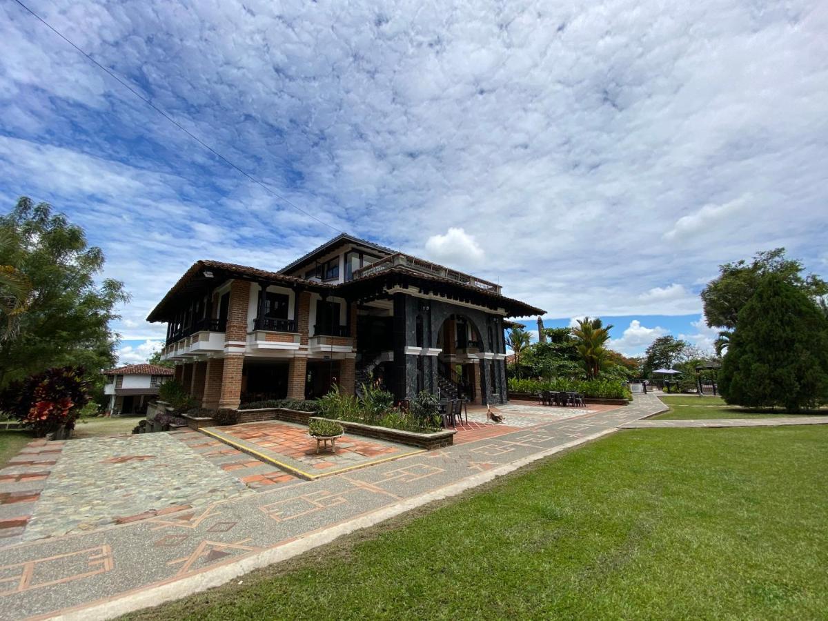 Finca Hotel La Esperanza Montenegro Ngoại thất bức ảnh