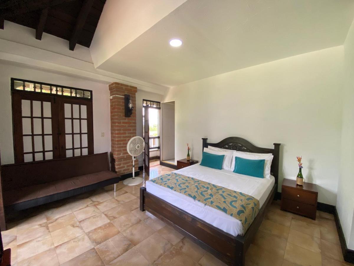 Finca Hotel La Esperanza Montenegro Ngoại thất bức ảnh
