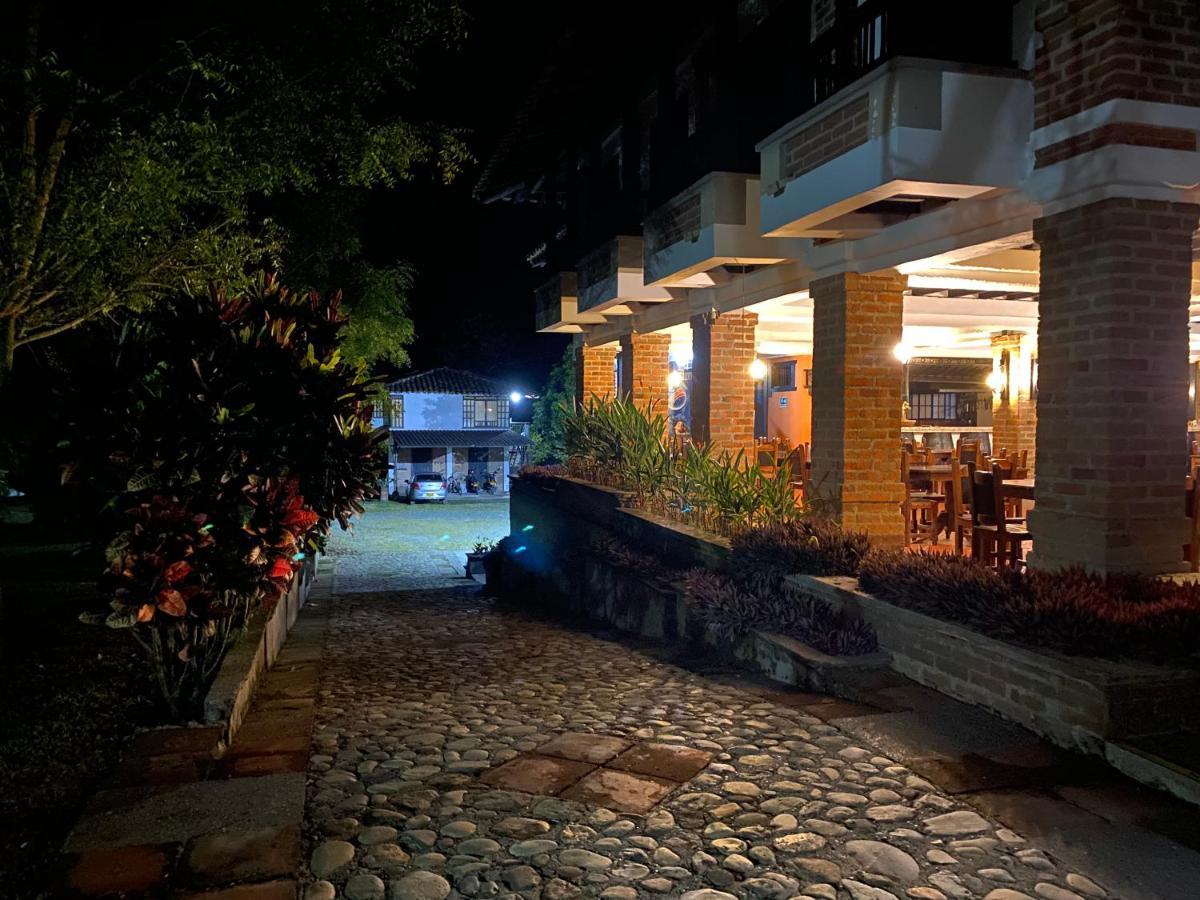 Finca Hotel La Esperanza Montenegro Ngoại thất bức ảnh