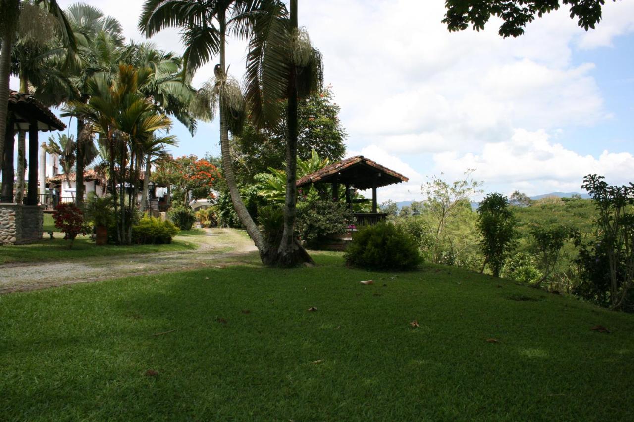 Finca Hotel La Esperanza Montenegro Ngoại thất bức ảnh