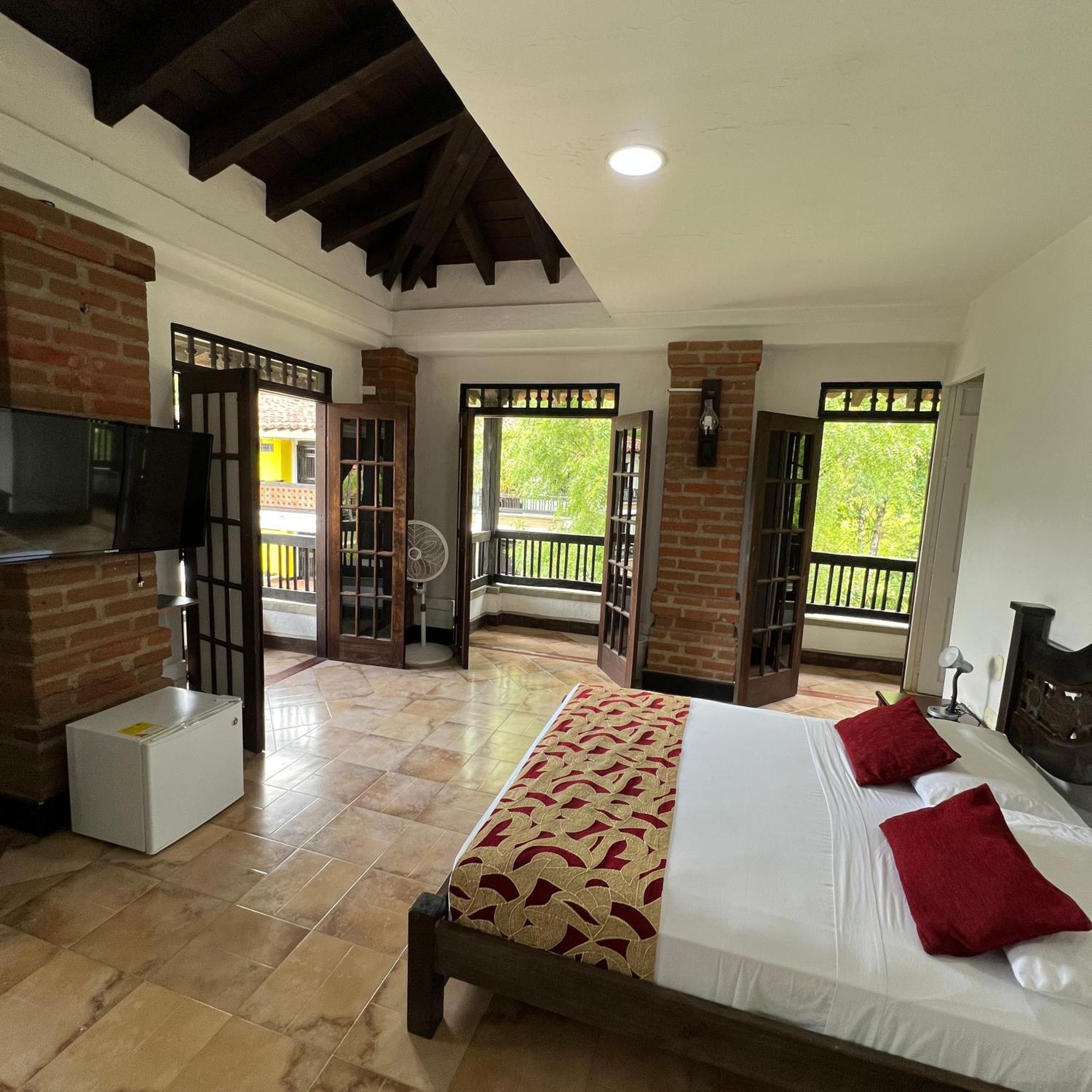Finca Hotel La Esperanza Montenegro Ngoại thất bức ảnh