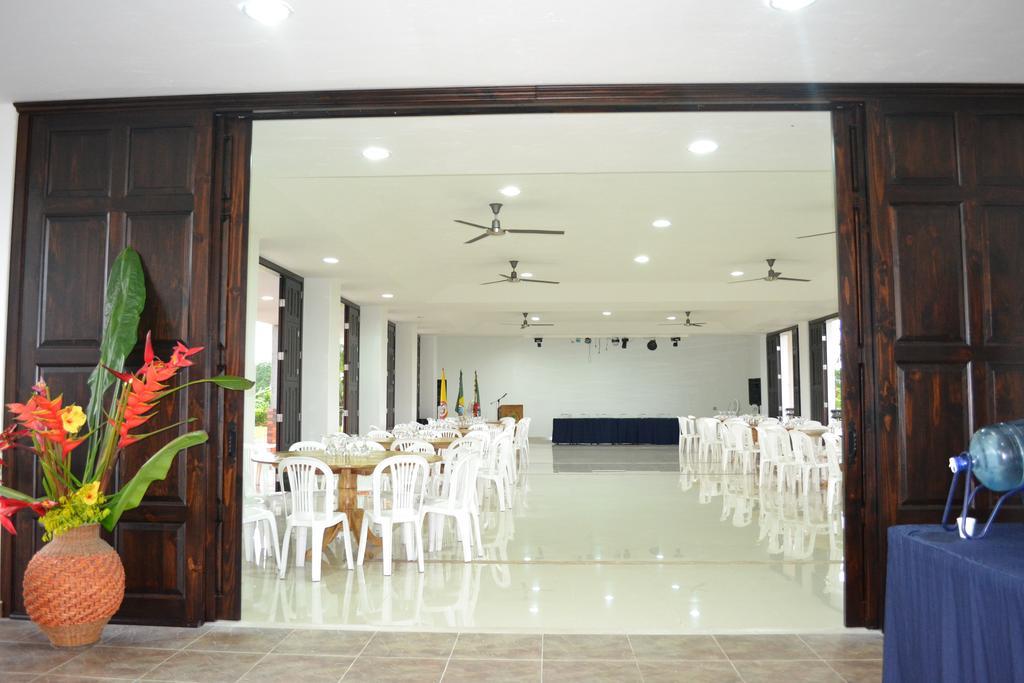 Finca Hotel La Esperanza Montenegro Ngoại thất bức ảnh